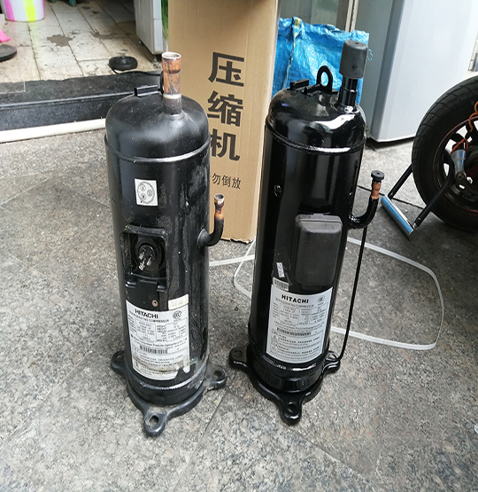 金湾中央空调压缩机的更换维修